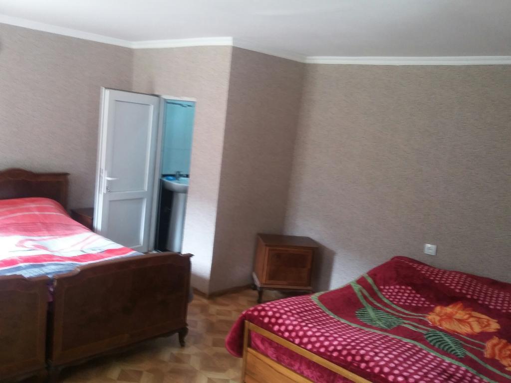 Guest House Adelina Mestia Esterno foto