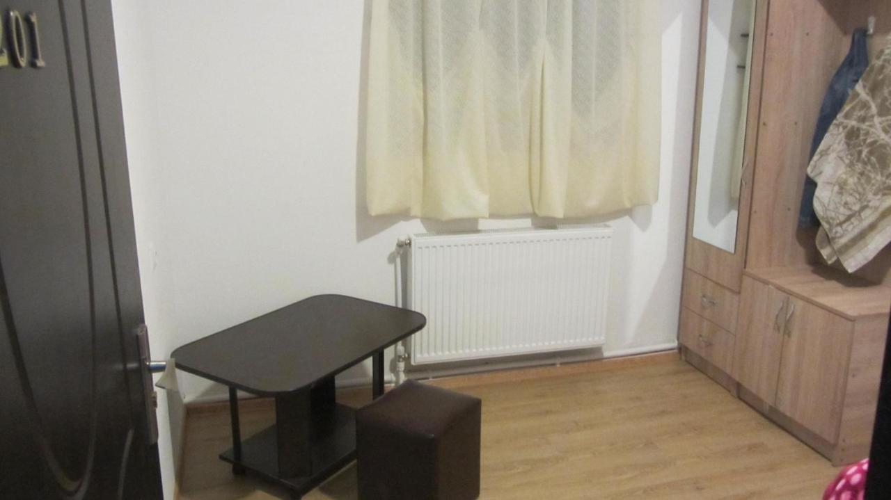 Guest House Adelina Mestia Esterno foto
