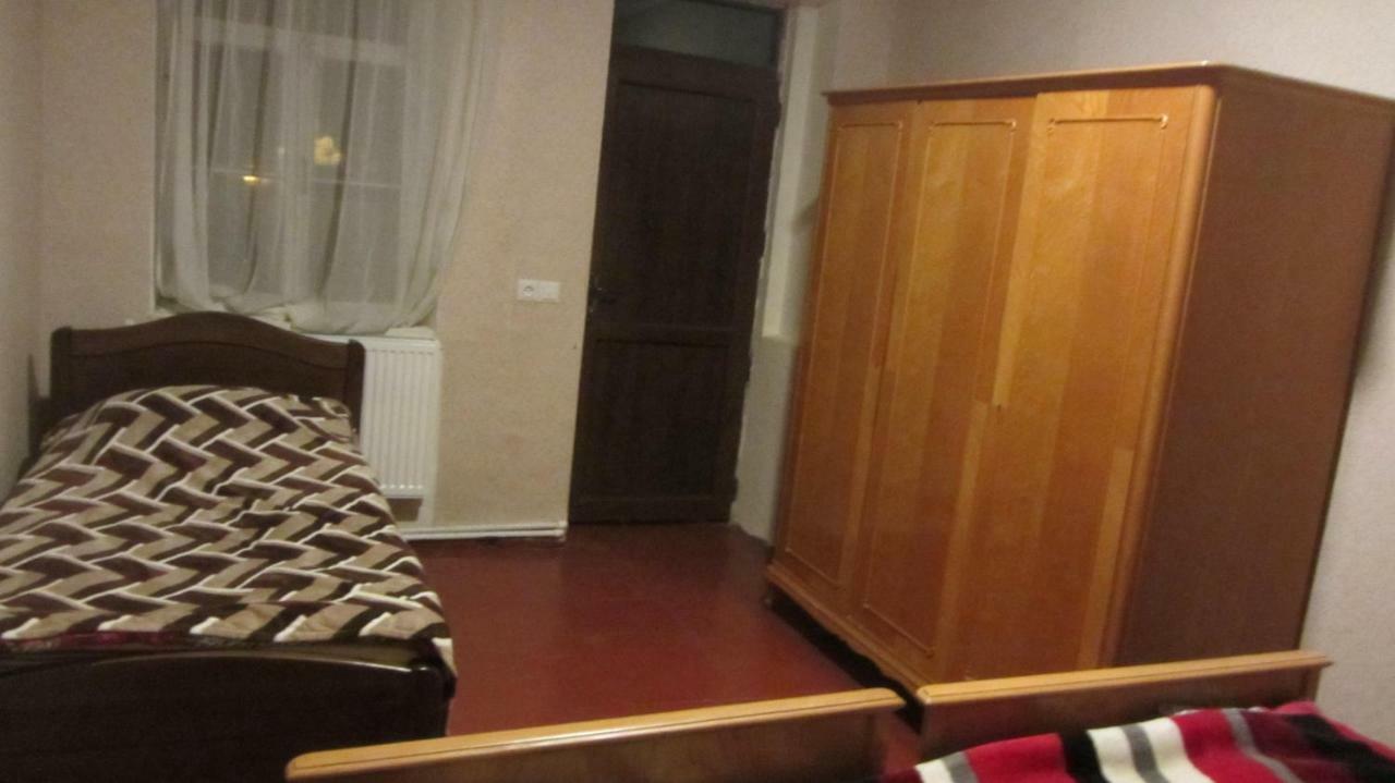 Guest House Adelina Mestia Esterno foto